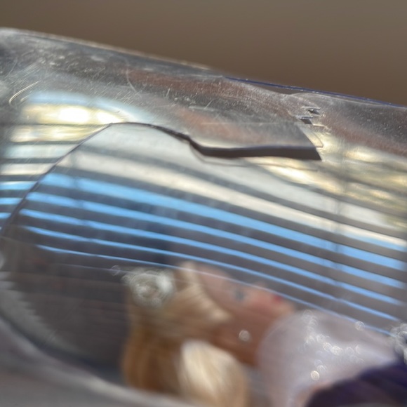 Special Exclusive Edition Millennium Princess Barbie 1999 - Picture 12 of 12